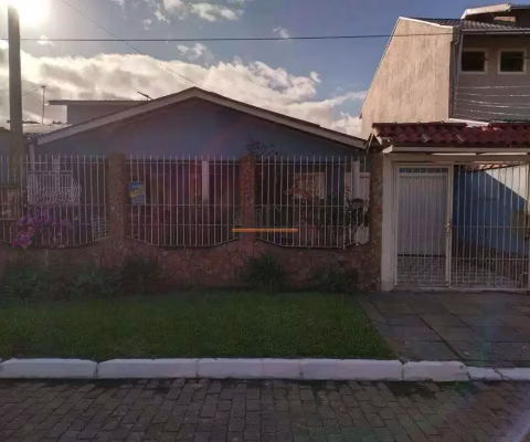 Casa localizada no bairro Fátima/Canoas