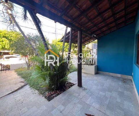 Casa em condomínio - village