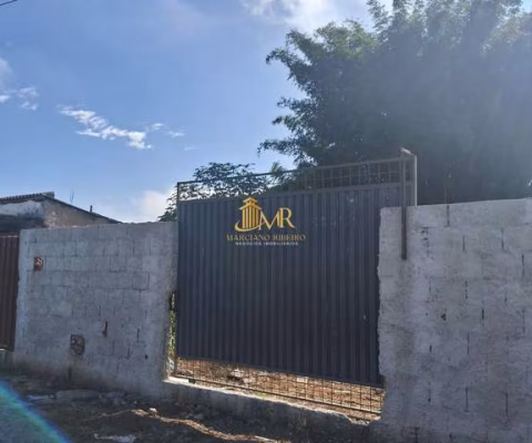 Lote murado, próximo a peixoto de Castro, Bairro da Cruz, Lorena