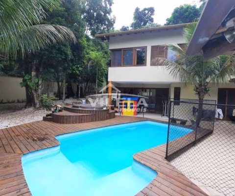 Sobrado com 4 quartos à Venda, Massaguaçu - Caraguatatuba.