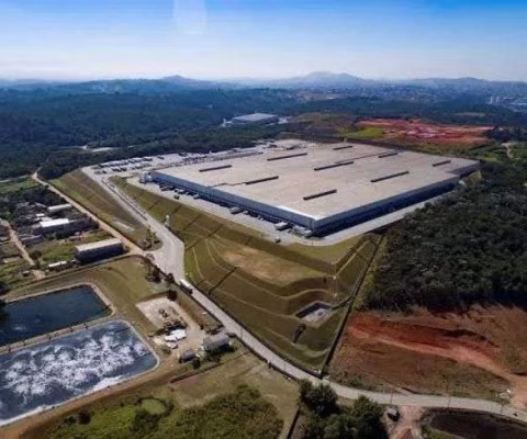Condomínio de Galpões Logísticos Hsi Log Dutra com acesso à rodovia Dutra