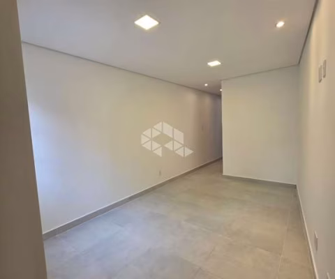 Casa à venda a  900 metros  do metrô Ipiranga com 2 Suítes e 1 Vaga de Garagem