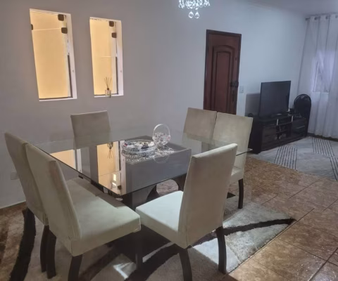 Casa tipo para venda com 5 quartos, sendo 1 suíte, 181m²