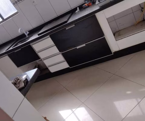 Apartamento Reformado com 2 Quartos - Fazenda do Carmo (Zona Leste