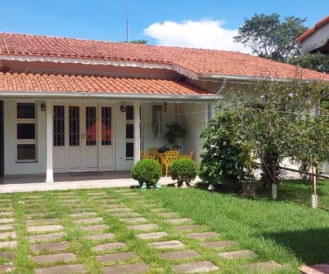 Casa para Venda em Serra Negra, Bairro das Posses, 3 dormitórios, 2 banheiros, 1 vaga