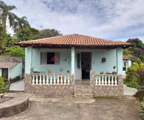 Casa para Venda em Serra Negra, Bairro das Posses, 4 dormitórios, 2 banheiros