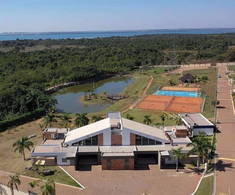 Terreno de 375 m² à venda no Condomínio Village do Lago em Três Lagoas - MS
