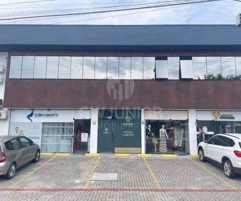 Sala comercial para alugar na Rua Aracaju, 295, Saguaçu, Joinville