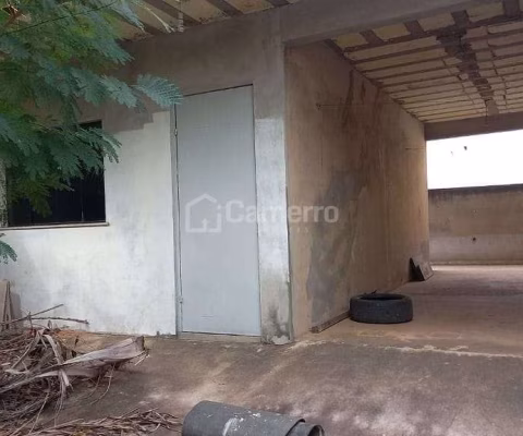 Casa comercial e residencial, salão com 129m², sala com 26,19m² e casa residencial com 2 dormitório