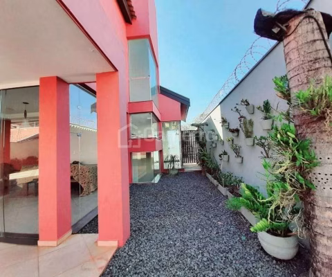 Casa com 4 dormitórios à venda, 280 m² por R$ 1.200.000,00 - Parque Novo Mundo - Americana/SP