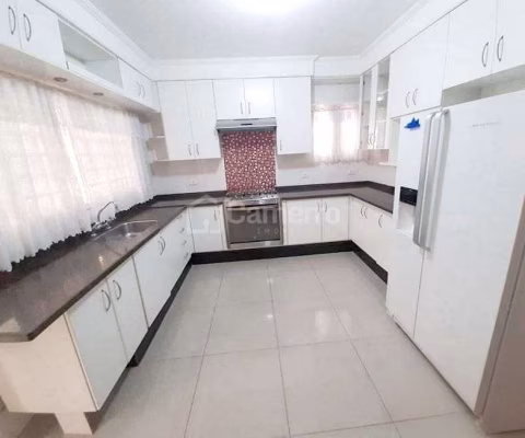 Casa com 3 dormitórios para alugar, 249 m² por R$ 4.400/mês - Vila Amorim - Americana/SP