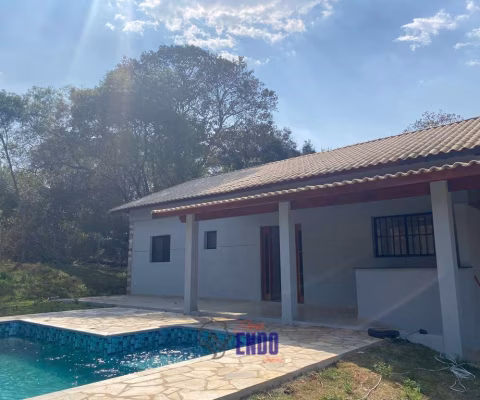 Linda Chácara Nova em um Excelente Loteamento