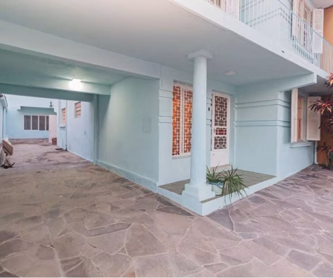 Casa para venda  no Bairro Santana em Porto Alegre
