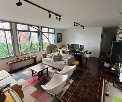 Amplo apto de 4 dormitórios sendo 1 suíte, 3 vagas de garagem, sala para 3 ambientes px Al.Campinas e Metrô Trianon