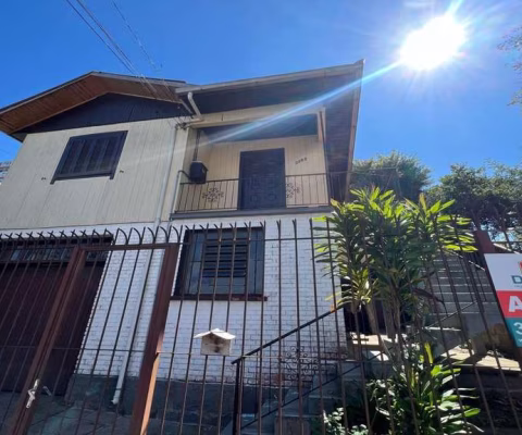 Casa com 3 quartos para alugar na Rua Bento de Lavra Pinto, 2263, Madureira, Caxias do Sul