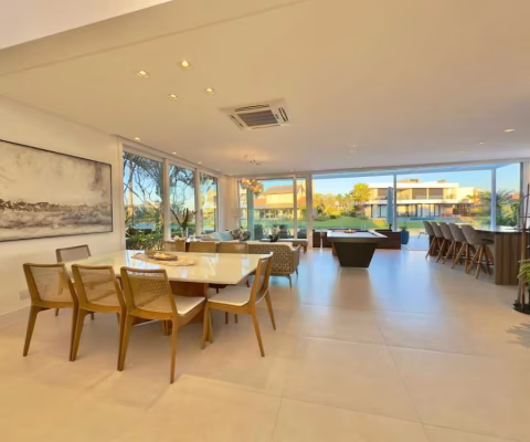 Sobrado no Enseada Lagos Xangrilá / 422m² de área construída
