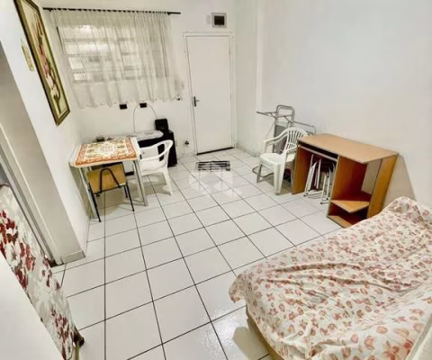 Apto de 1 dorm 50 mts da praia