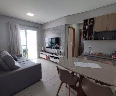 Apartamento 2 Dormitórios, Suíte, 2 vagas de garagem na Ocian