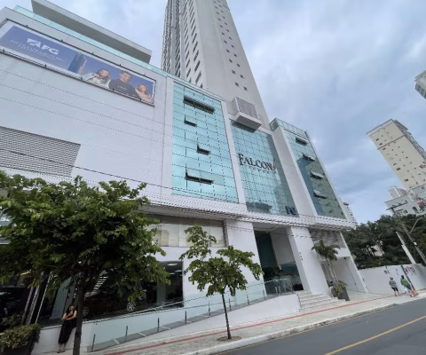 Aluguel Anual | Apartamento Alto Padrão no Edifício Falcon Tower – Balneário Camboriú