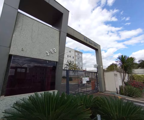 Apartamento térreo e mobiliado - PQ Bari