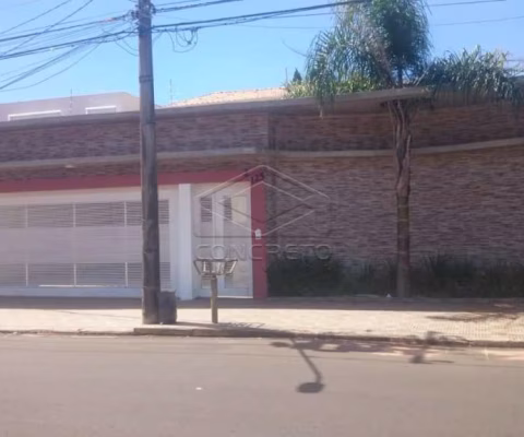 CASA COM PISCINA AQUECIDA NO JARDIM ESTORIL  II  PRÓX. À AV. COMENDADOR JOSÉ DA SILVA MARTHA