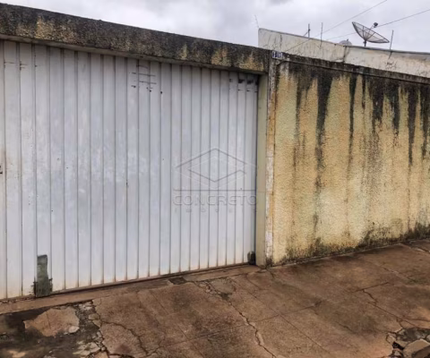 Edícula com Terreno na Vila Industrial!
