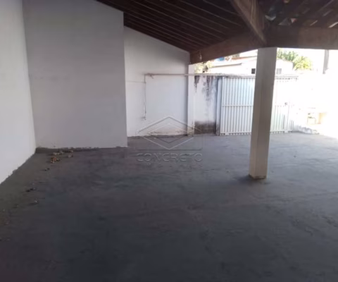 CASA PARA LOCAÇÃO OU VENDA DE 3 QUARTOS SENDO 1 SUÍTE PRÓXIMO A AV. CASTELO BRANCO