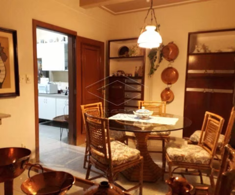 APARTAMENTO ESPAÇOSO EM ANDAR ALTO - ALBATROZ