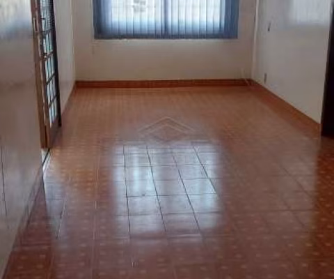Residência no centro de Agudos
