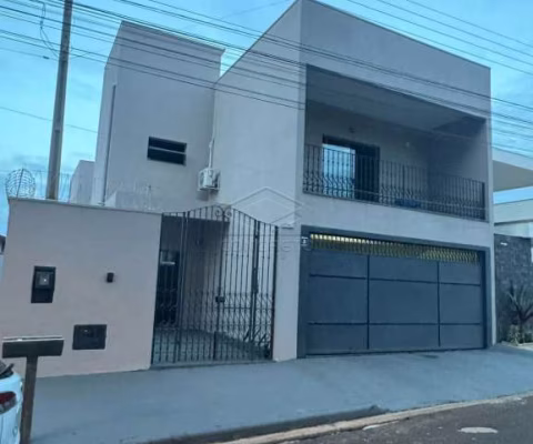 Sobrado Exclusivo à venda no Jardim Márcia em Agudos/SP
