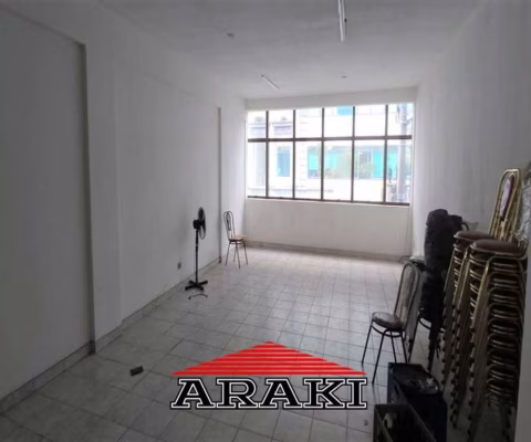 Prédio Comercial na Liberdade Com 718 M² de área construída