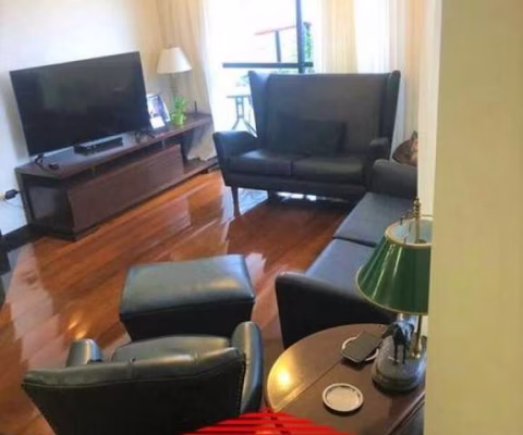 Apartamento no Bosque da Saúde.