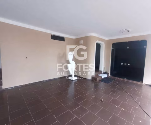Casa de 233m² com 03 quartos para locação Jardim São Luiz