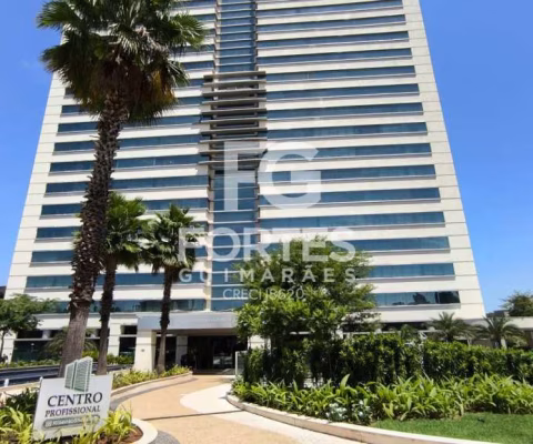Sala Comercial com 47,89m² em vão livre no Centro Profissional RibeirãoShopping, com ar condicionado, piso em cerâmica esmaltada, forro, luminárias, 2 banheiros privativos e 01 vaga de garagem coberta