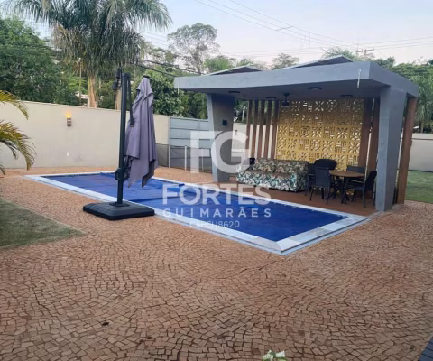 Casa em Condomínio Fechado com 4 Suítes de  356m² no Bairro Nova Aliança!