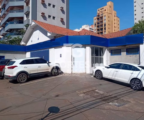 Imóvel Comercial, 13 Salas, 435 m², 04 Vagas Estacionamento Frontal, Centro