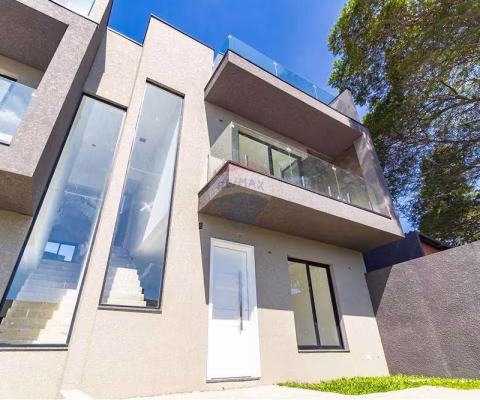 Sobrado com 2 suítes com Terraço e Quintal no Boqueirão