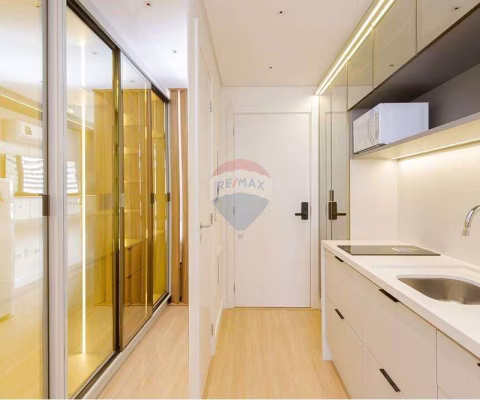 ALUGUEL STUDIO NOVO, TOTALMENTE MOBILIADO – R$ 2.490 (ver detalhes do pacote de locação na descrição) – Edifício All Batel – no bairro Batel.