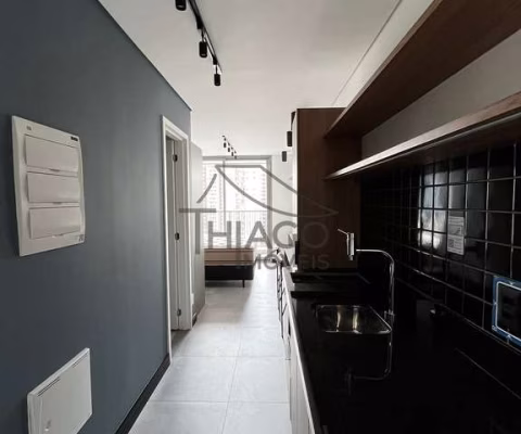 Studio novo com sacada e mobiliado de 25m² para locação, localizado no bairro do Tatuapé, São Paulo