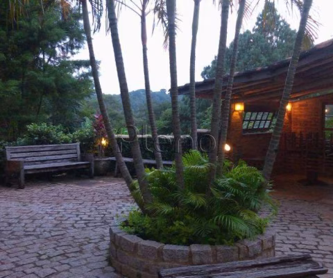 Chácara para venda e locação com 2 quartos na Cachoeira, Vinhedo.