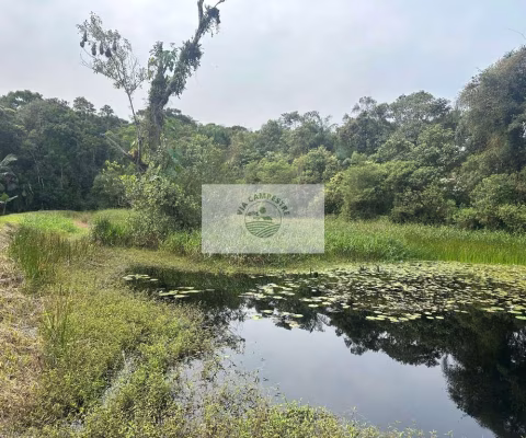 Terreno rural com 92.000 m², escriturado, com lagos, nascente, no bairro Vila Nova