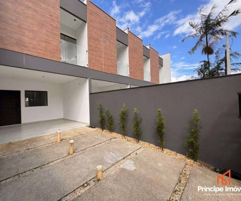 Casa com 3 quartos no Iririú em Joinville