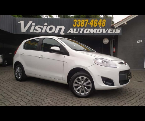 Fiat Palio ATTRACTIVE 1.0 EVO Fire Flex 8v 5p  - Branca - 2014/2015