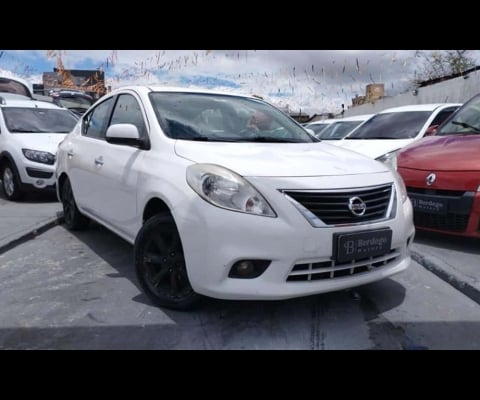 NISSAN VERSA 16SL FLEX 2014