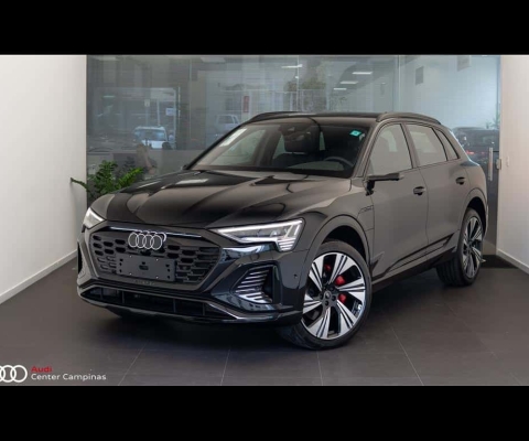 AUDI Q8 E-TRON ELÉTRICO SPORTBACK PERFORMANCE BLACK QUATTRO