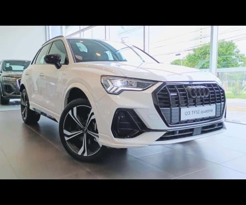 AUDI Q3 2.0 40 TFSI GASOLINA PERFORMANCE BLACK PLUS QUATTRO TIPTRONIC