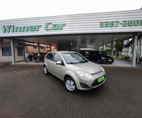 Ford Fiesta SE 1.6 8V Flex 5p  - Prata - 2013/2014