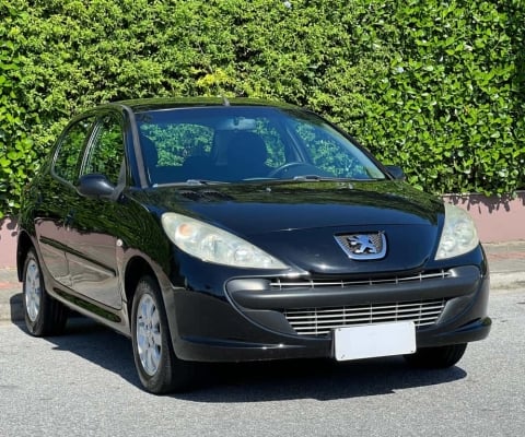 Peugeot 207 XR 1.4 Flex 8V 5p