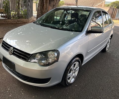 POLO SEDAN 1.6 ANO 2014 COMPLETO