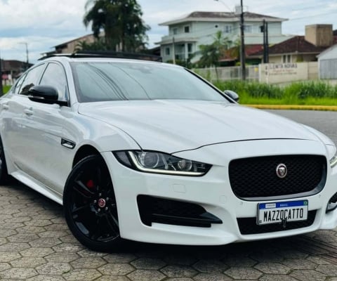 Jaguar XE 2.0 Turbocharged R-Sport Aut.